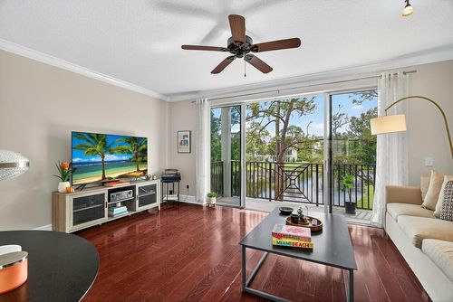 apt-101-1685 42nd Sq, Vero Beach, FL, 32960-0554 | Card Image