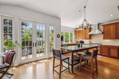 729 Plymouth Way, Burlingame, CA, 94010-2734 | Card Image
