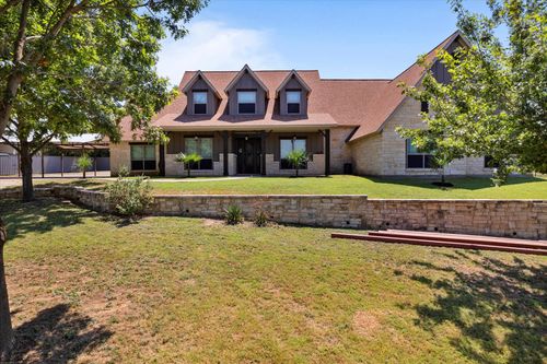 402 N Parkway Dr, Alvarado, TX, 76009-3740 | Card Image