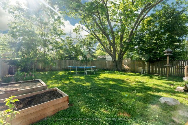 186 Hincks St, House other with 2 bedrooms, 2 bathrooms and 4 parking in Goderich ON | Image 33