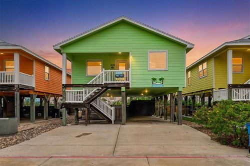 1698 Fishermans Cove Rd, Port Aransas, TX, 78373-5272 | Card Image