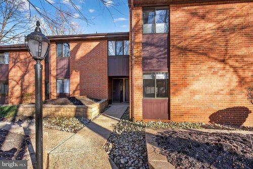 305 Kelly Cv, MOUNT LAUREL, NJ, 08054-2737 | Card Image