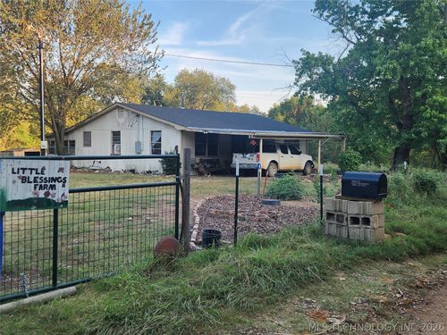 8388 S Research Rd, Atoka, OK, 74525-4780 | Card Image