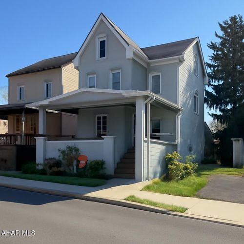 227 Lexington Ave, Altoona, PA, 16601-4935 | Card Image