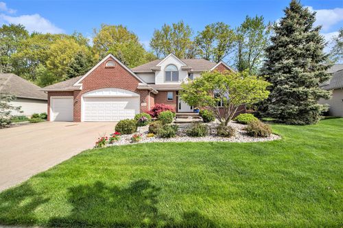 454 Breconshire Dr, Saline, MI, 48176-1800 | Card Image