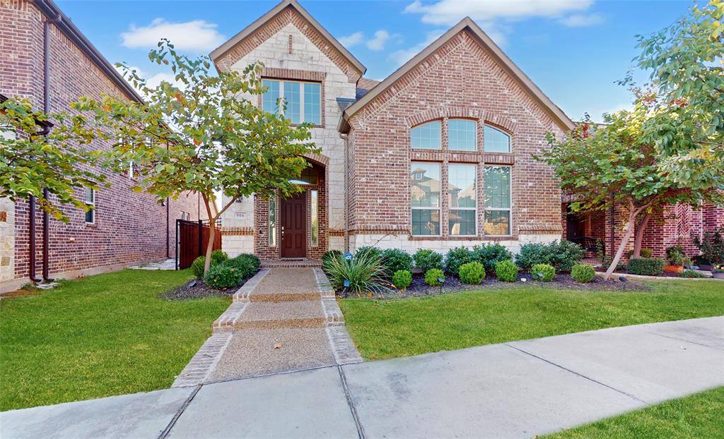 Enchanted Wood Dr, Arlington, TX 76005