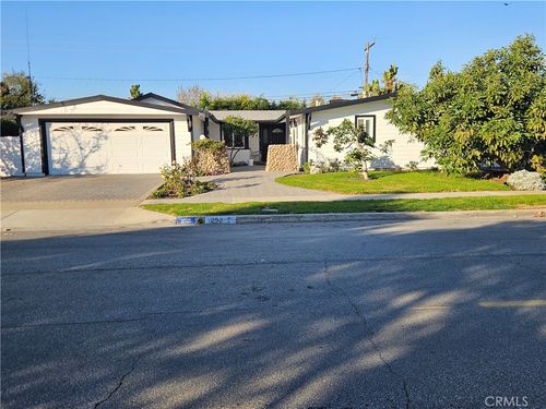 292 Villanova Rd, Costa Mesa, CA, 92626-6332 | Card Image