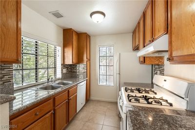 201 - 4729 Nara Vista Way, Condo with 1 bedrooms, 1 bathrooms and null parking in Las Vegas NV | Image 2