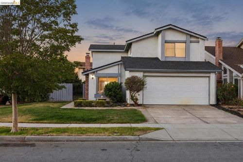 4524 Norocco Cir, Fremont, CA, 94555-2100 | Card Image
