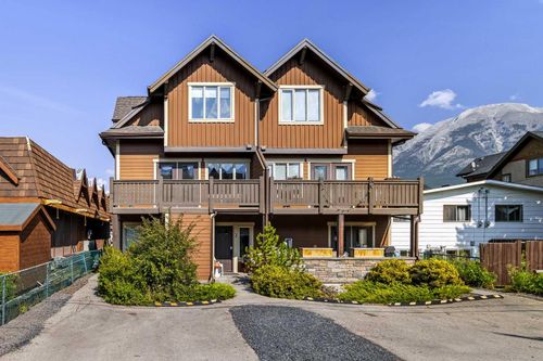 4-813 7th Street, Canmore, AB, T1W2C4 | Card Image