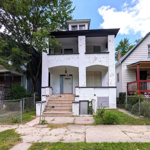18 W 114th St, CHICAGO, IL, 60628-4815 | Card Image
