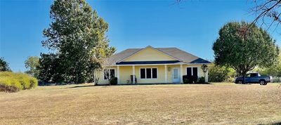 5856 S Highway 377, House other with 3 bedrooms, 2 bathrooms and null parking in Kingston OK | Image 1