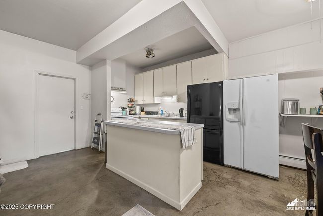 Unit 2 kitchen | Image 26