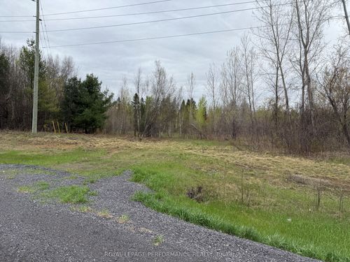 00 Highway 17 Highway, Champlain, ON, K6A2R2 | Card Image