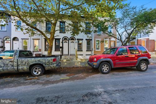 1004 N Pine St, WILMINGTON, DE, 19801-4032 | Card Image