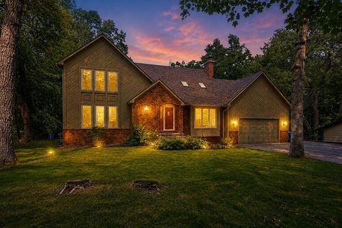 867 Lois Ln, Lino Lakes, MN, 55014-1112 | Card Image