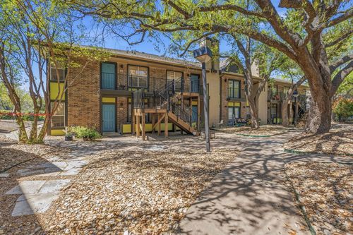 1121-7685 Northcross Dr, Austin, TX, 78757-1764 | Card Image