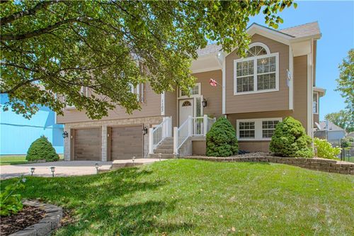 1103 Keagon Ave, Greenwood, MO, 64034-8635 | Card Image