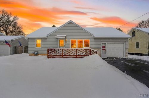 145 Maple Manor Dr, Syracuse, NY, 13212-2136 | Card Image