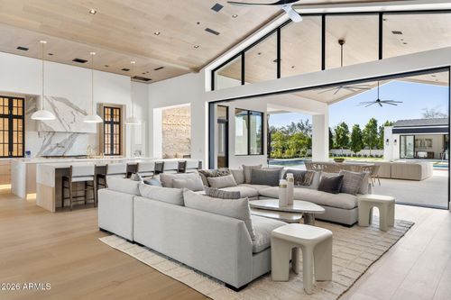 4534 E Pebble Ridge Rd, Paradise Valley, AZ, 85253-4034 | Card Image