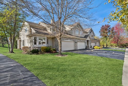 706 Owl Creek Ln, Gurnee, IL, 60031-4229 | Card Image