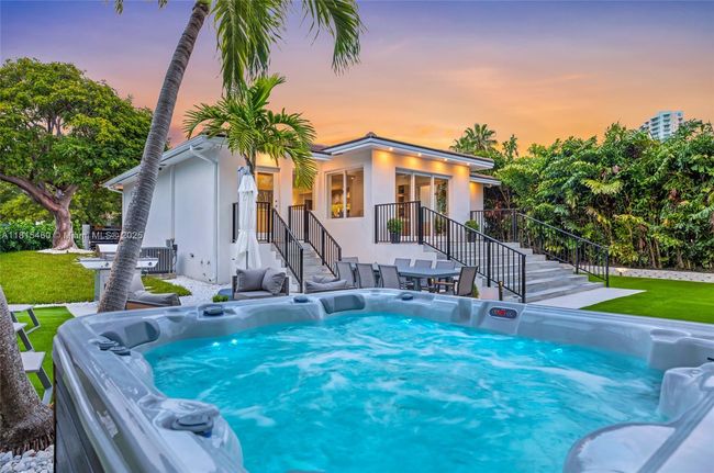 38 Sw 25 Th Rd, House other with 3 bedrooms, 3 bathrooms and null parking in Miami FL | Image 29