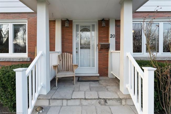 20 Lakeside Dr, House other with 5 bedrooms, 3 bathrooms and 6 parking in Grimsby ON | Image 5