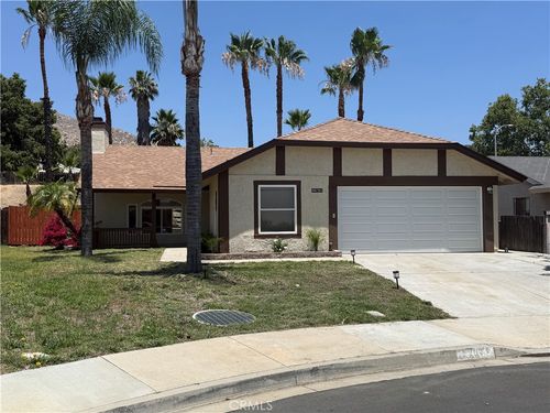 22672 Kirkby Cir, Moreno Valley, CA, 92557-6801 | Card Image