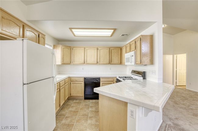 UNIT-232 - 8301 Boseck Dr, Condo with 2 bedrooms, 2 bathrooms and null parking in Las Vegas NV | Image 13