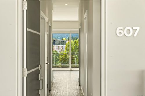 607-91 Chapel St, Nanaimo, BC, V9R0J3 | Card Image
