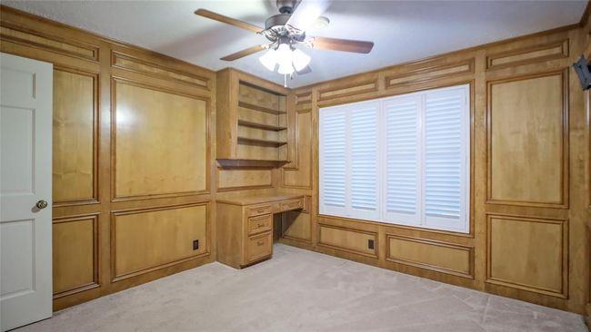 Built in desk area | Image 16