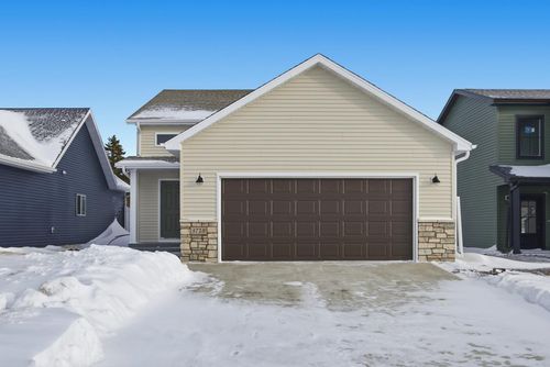 3718 27th St S, Moorhead, MN, 56560 | Card Image