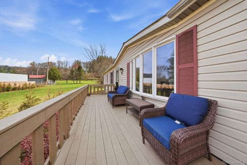 32 Meadow St, Livingston Manor, NY, 12758-5001 | Card Image