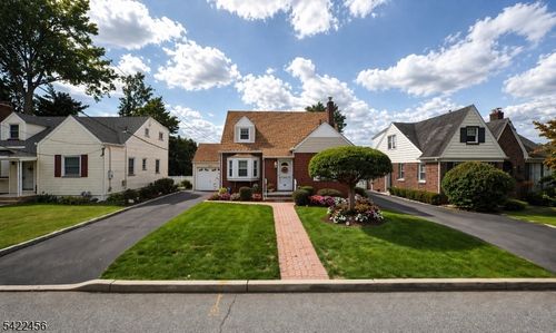 59 Pershing Rd, Clifton, NJ, 07013-2631 | Card Image