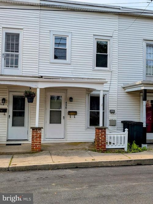 420 4th Ave, PARKESBURG, PA, 19365-1410 | Card Image