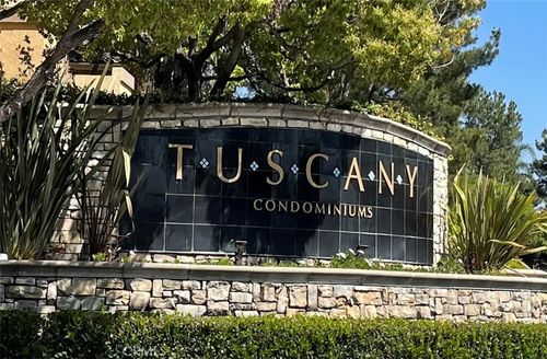 59p-19431 Rue De Valore, Foothill Ranch, CA, 92610-2317 | Card Image