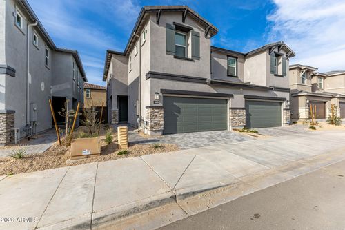 5818 E Zachary Dr, Phoenix, AZ, 85054-5843 | Card Image