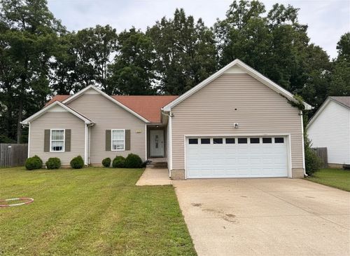 386 Andrew Dr, Clarksville, TN, 37042-5151 | Card Image