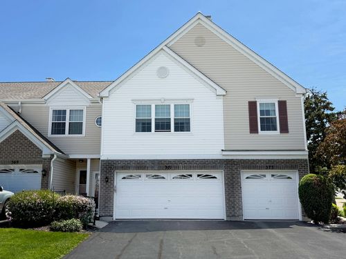 371-371 Gazebo Ln, Lombard, IL, 60148-7121 | Card Image