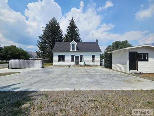212 Pine St, Mackay, ID, 83251-7709 | Card Image
