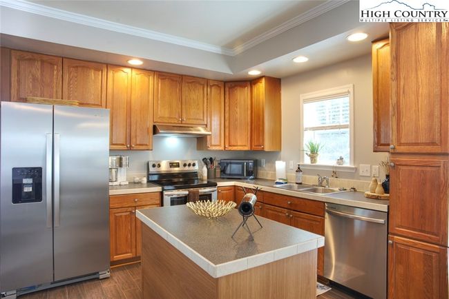 APT-2 - 198 Beech Haven Rd, Townhouse with 2 bedrooms, 3 bathrooms and null parking in Banner Elk NC | Image 8