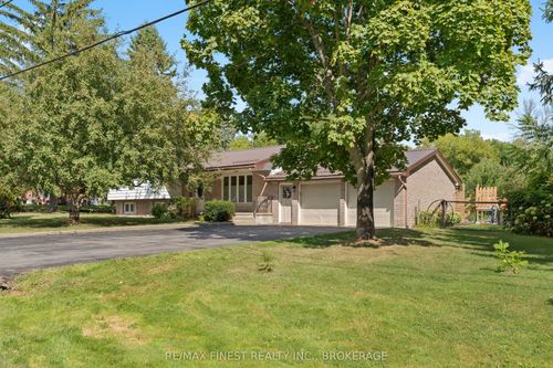 6028 Mcmahon Drive, Frontenac, ON, K0H0B8 | Card Image