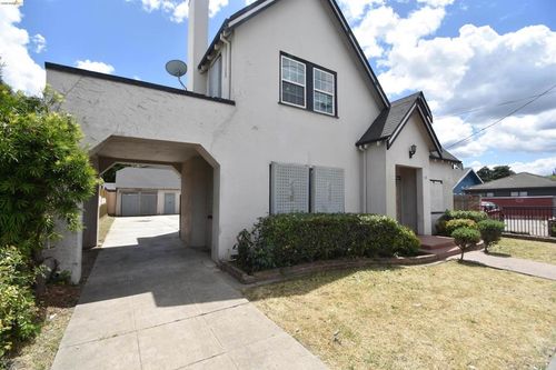 520 W Harding Way, Stockton, CA, 95204-5611 | Card Image