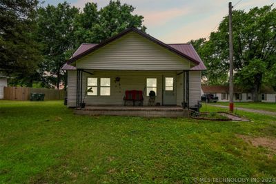 1801 N Country Club Road, House other with 3 bedrooms, 1 bathrooms and null parking in Muskogee OK | Image 2