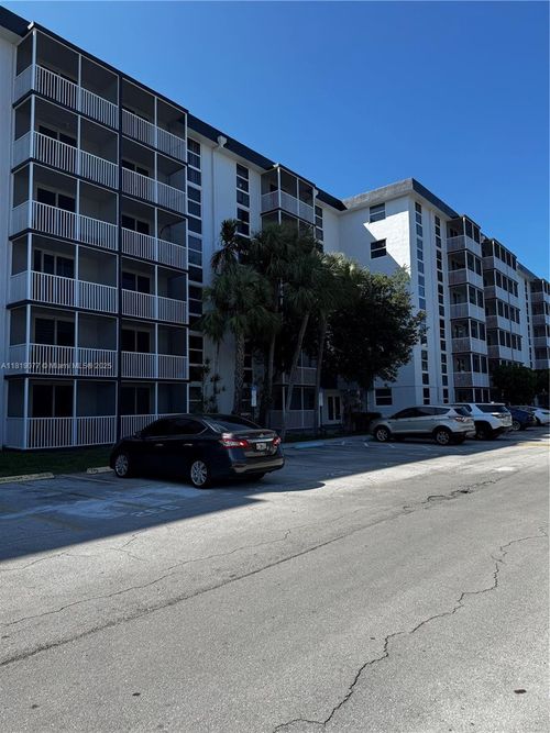 a516-16851 Ne 23rd Ave, North Miami Beach, FL, 33160-3778 | Card Image