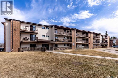 208-211 Tait Pl, Saskatoon, SK, S7H5L5 | Card Image
