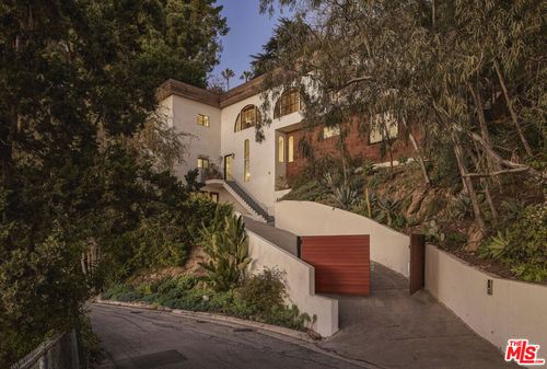 2039 N Gramercy Pl, Los Angeles, CA, 90068-3616 | Card Image