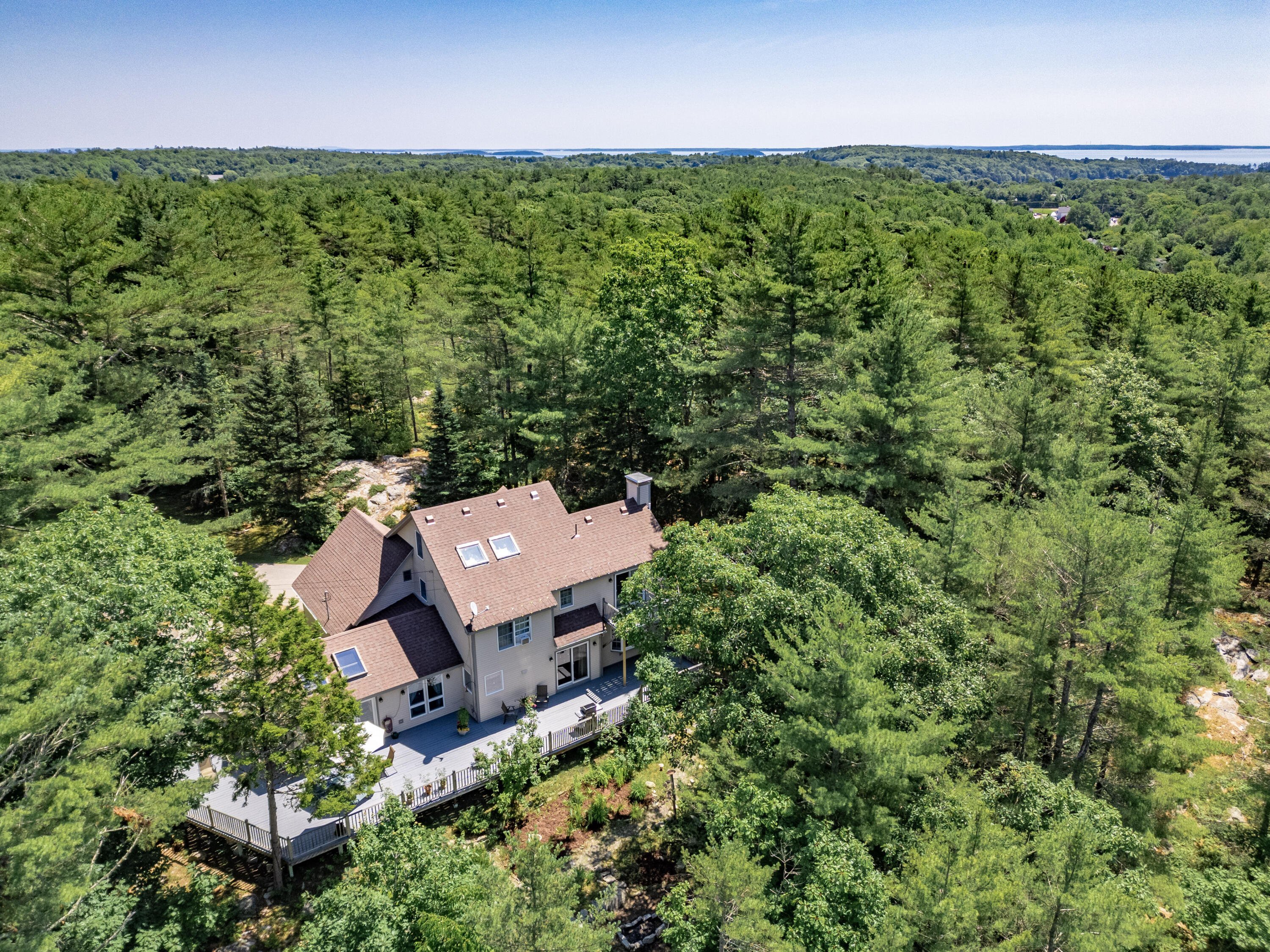 Mistic Ave, Rockport, ME 04856