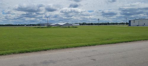 1411 N Industrial Park Rd, Minonk, IL, 61760 | Card Image