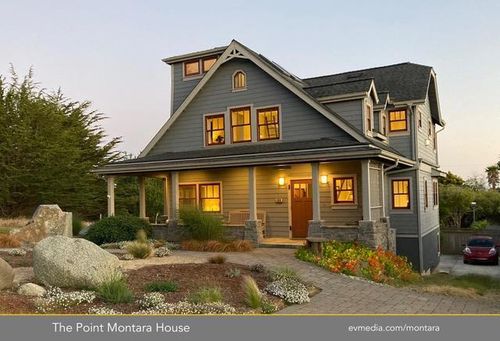 390 12th St, Montara, CA, 94037 | Card Image